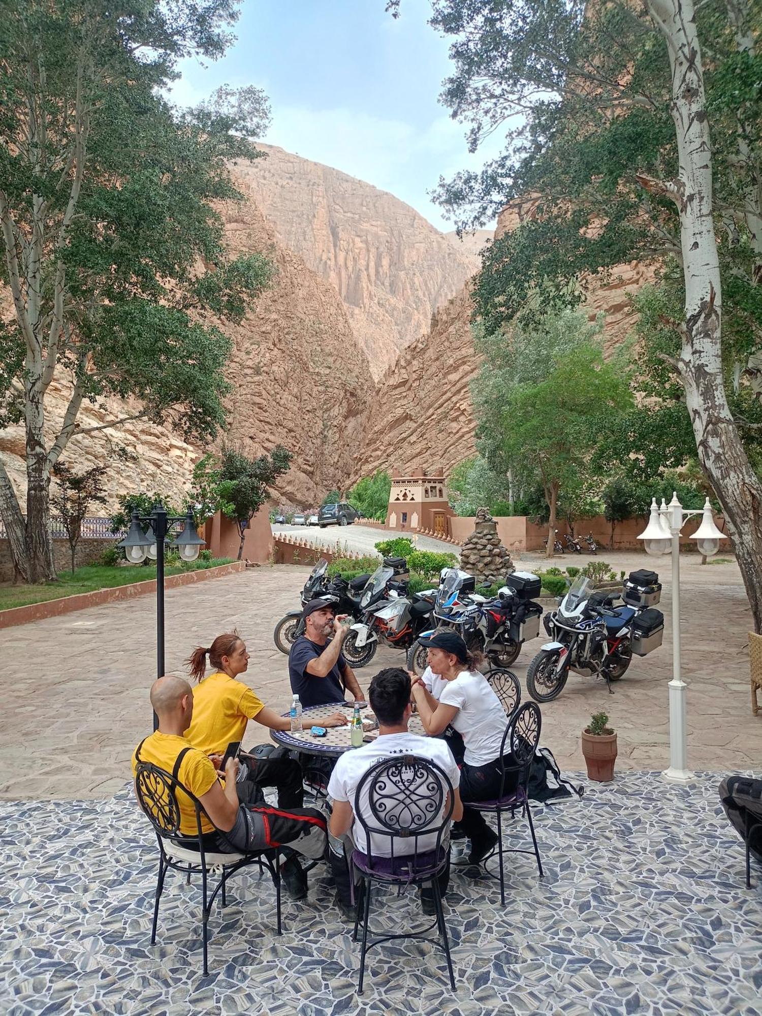 Berbere De La Montagne Hotel Imdiazene Exteriör bild