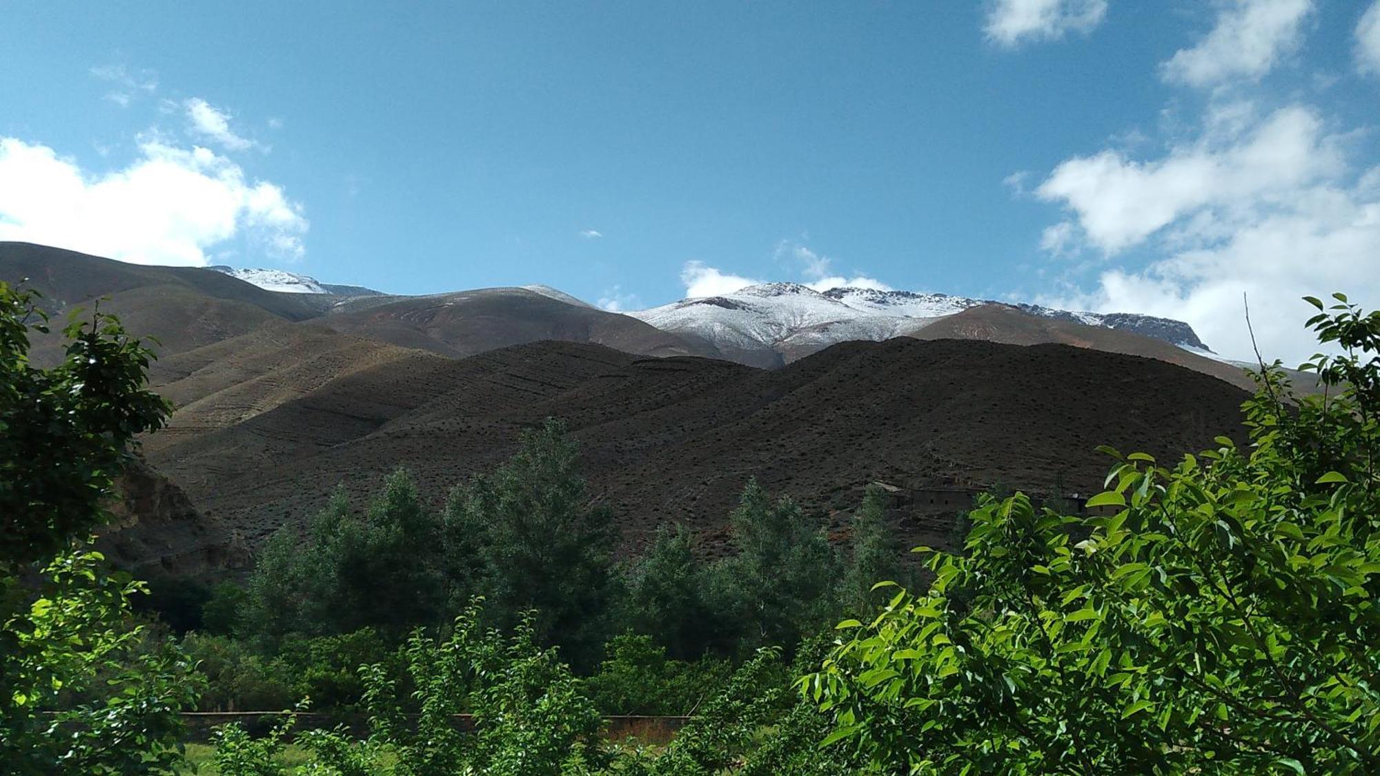 Berbere De La Montagne Hotel Imdiazene Exteriör bild