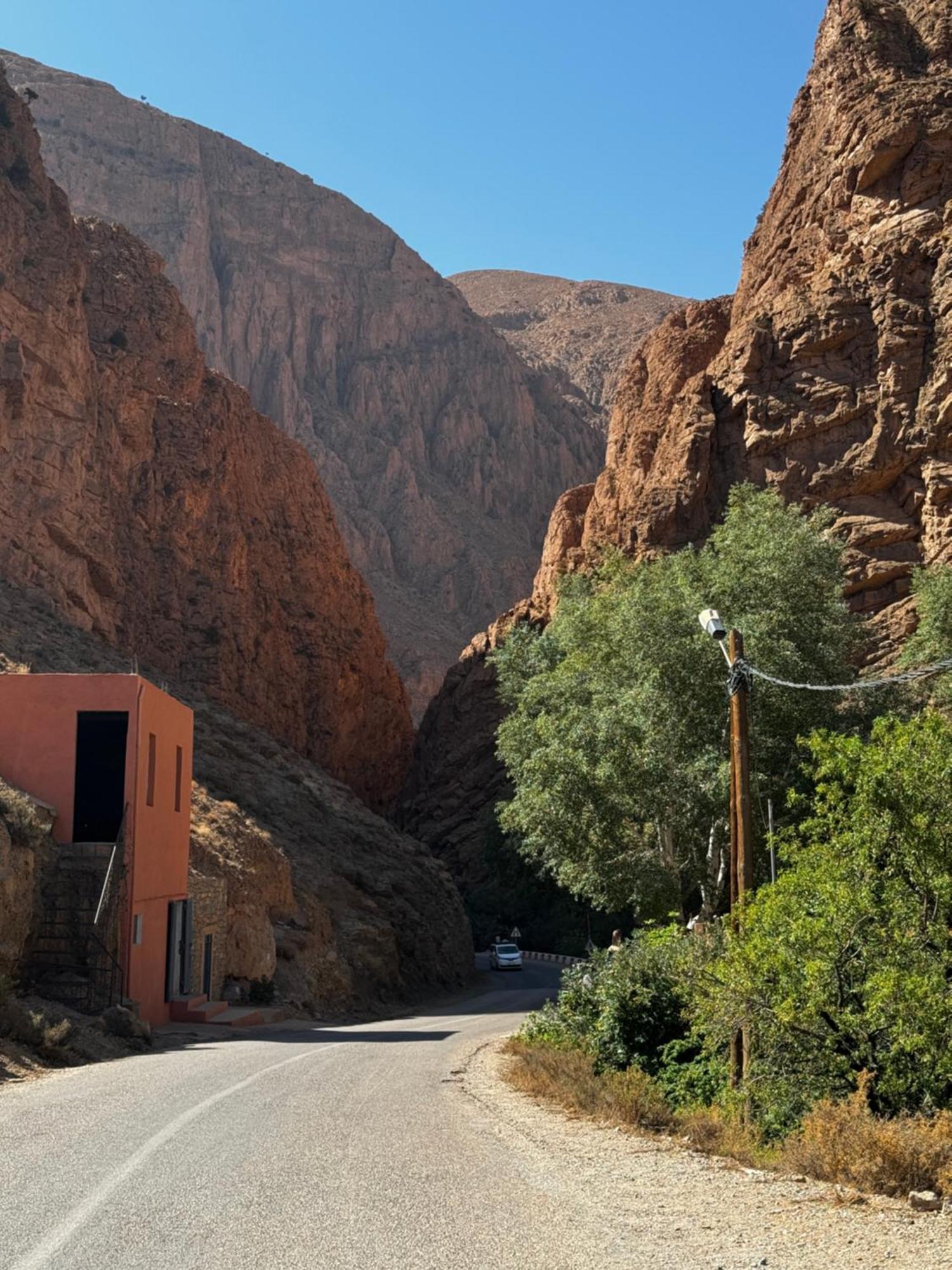 Berbere De La Montagne Hotel Imdiazene Exteriör bild