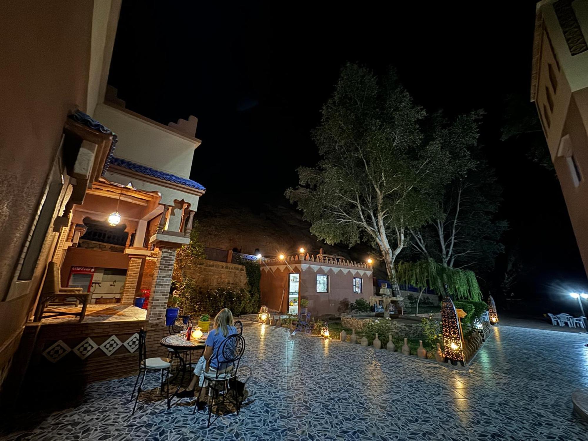 Berbere De La Montagne Hotel Imdiazene Exteriör bild